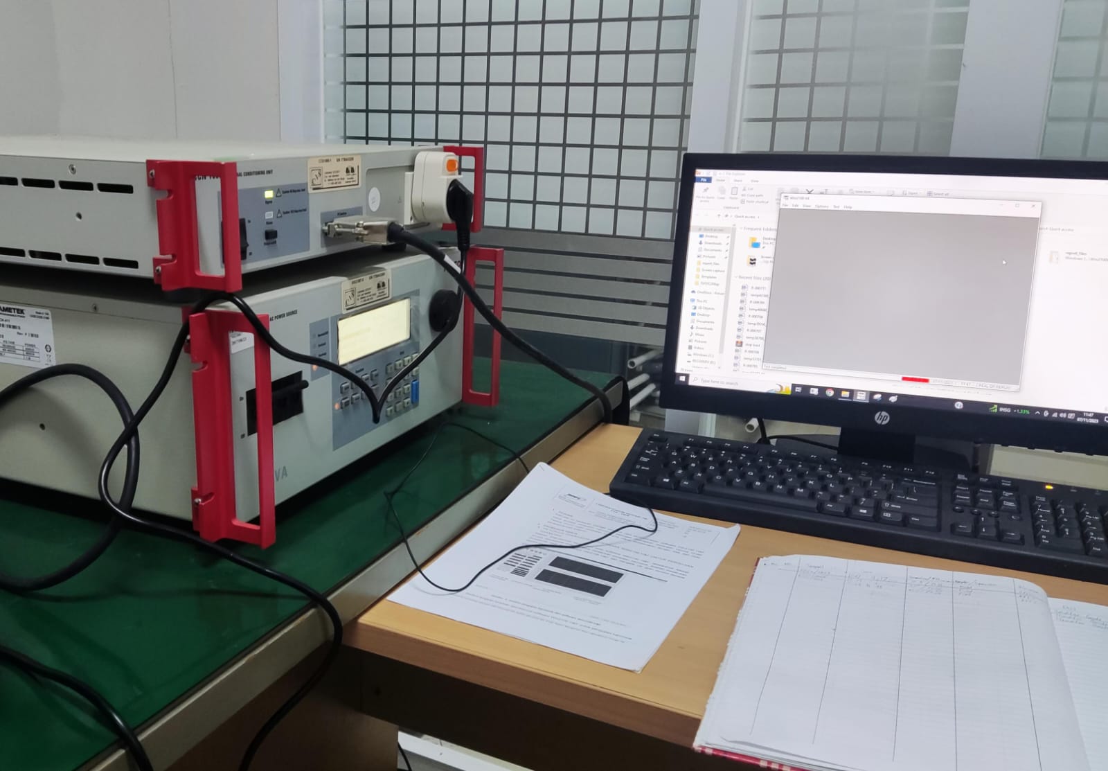 Laboratorium Elektronika dan Instrumentasi 1. Kompatibilitas Elektromagnetik (EMC)