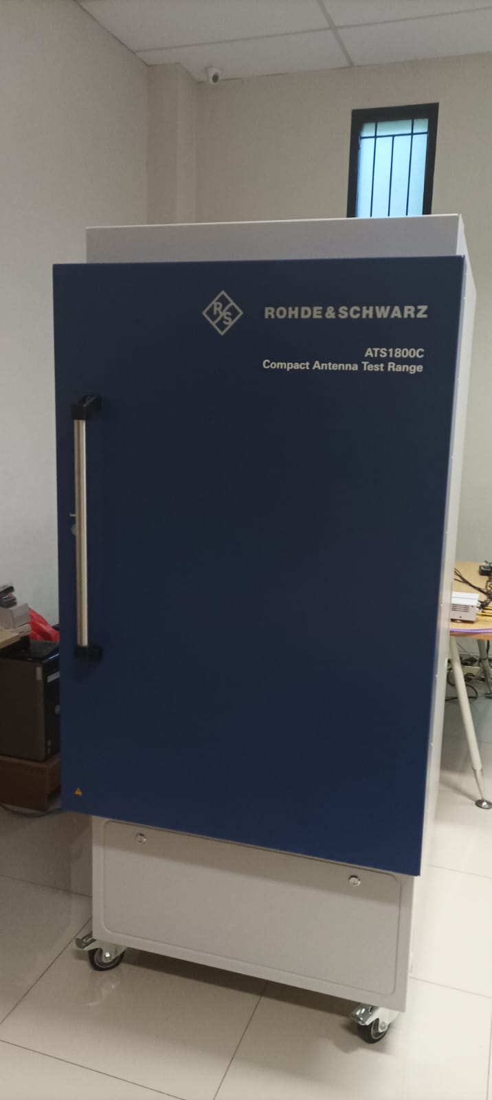 High-Frequency Antenna Measurement and Characterization