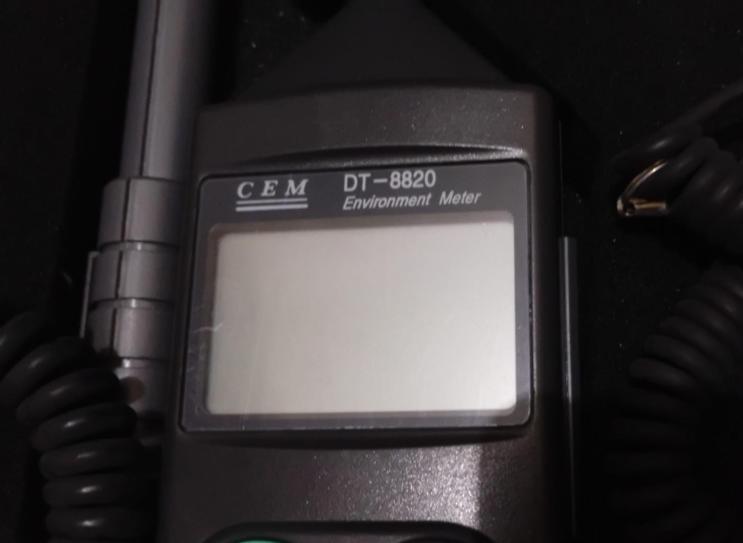 Light meter CEM DT-8820