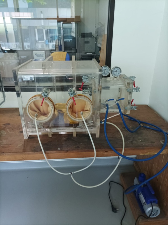 Penggunaan Glove Box