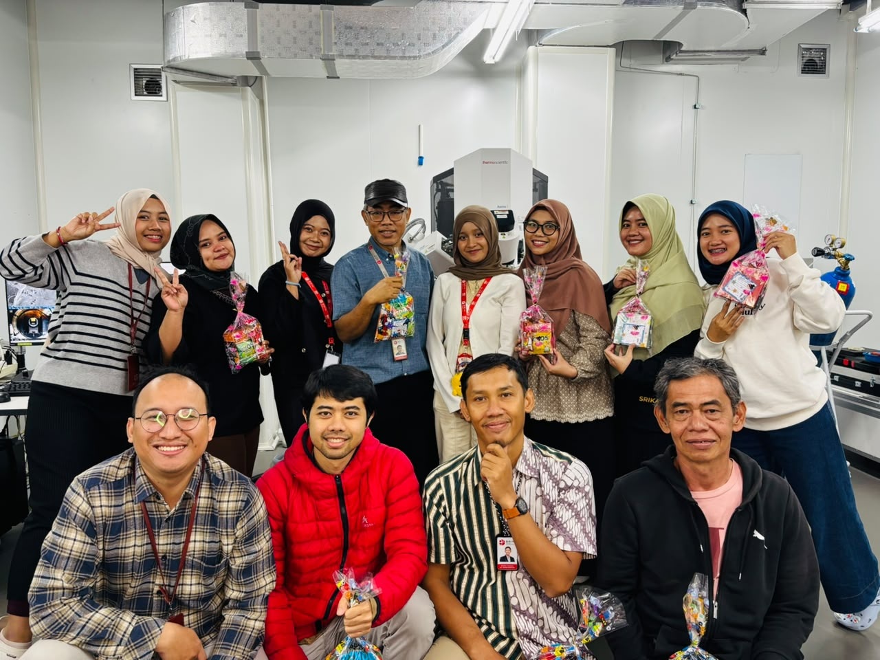 Praktek Kerja Lapangan (PKL) Siswa atau Mahasiswa di Laboratorium Cryo-EM