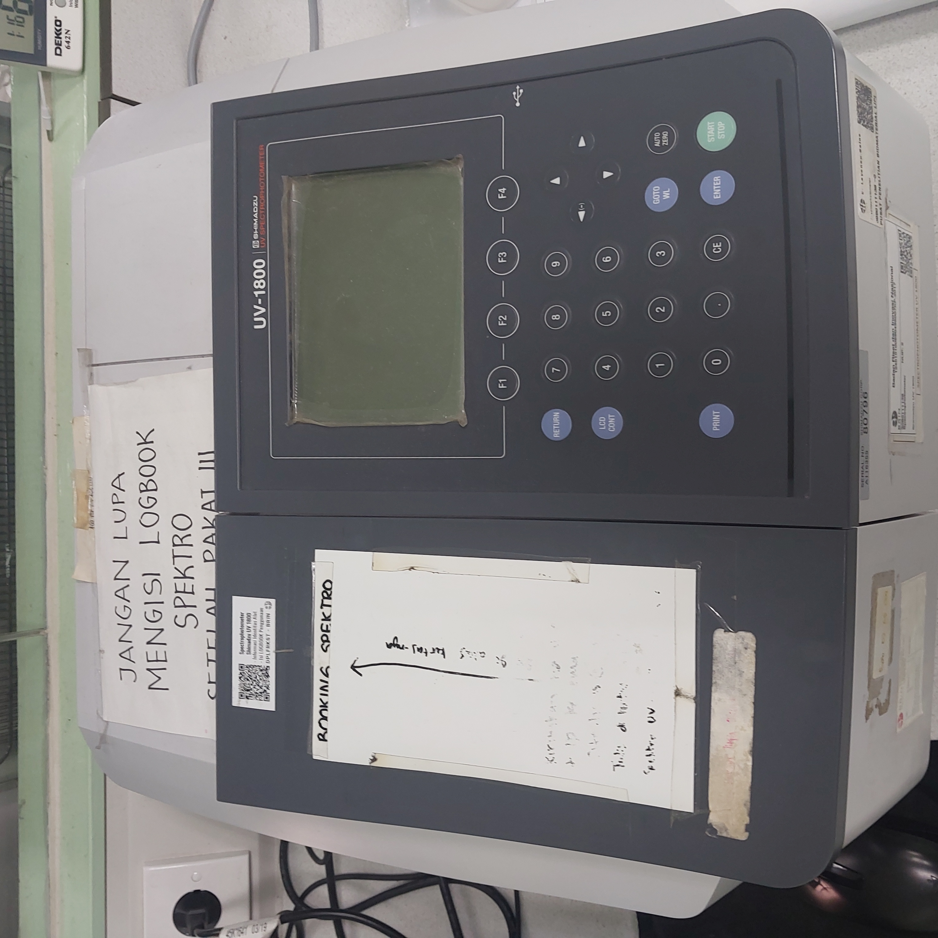 Spektrofotometer UV-Vis access service