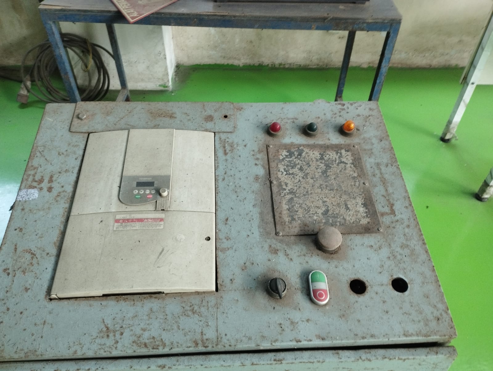 Penggunaan Mesin Roll Kecil Plus Furnace