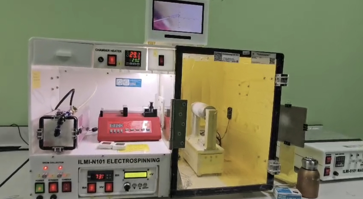 Penggunaan Alat Electrospinning