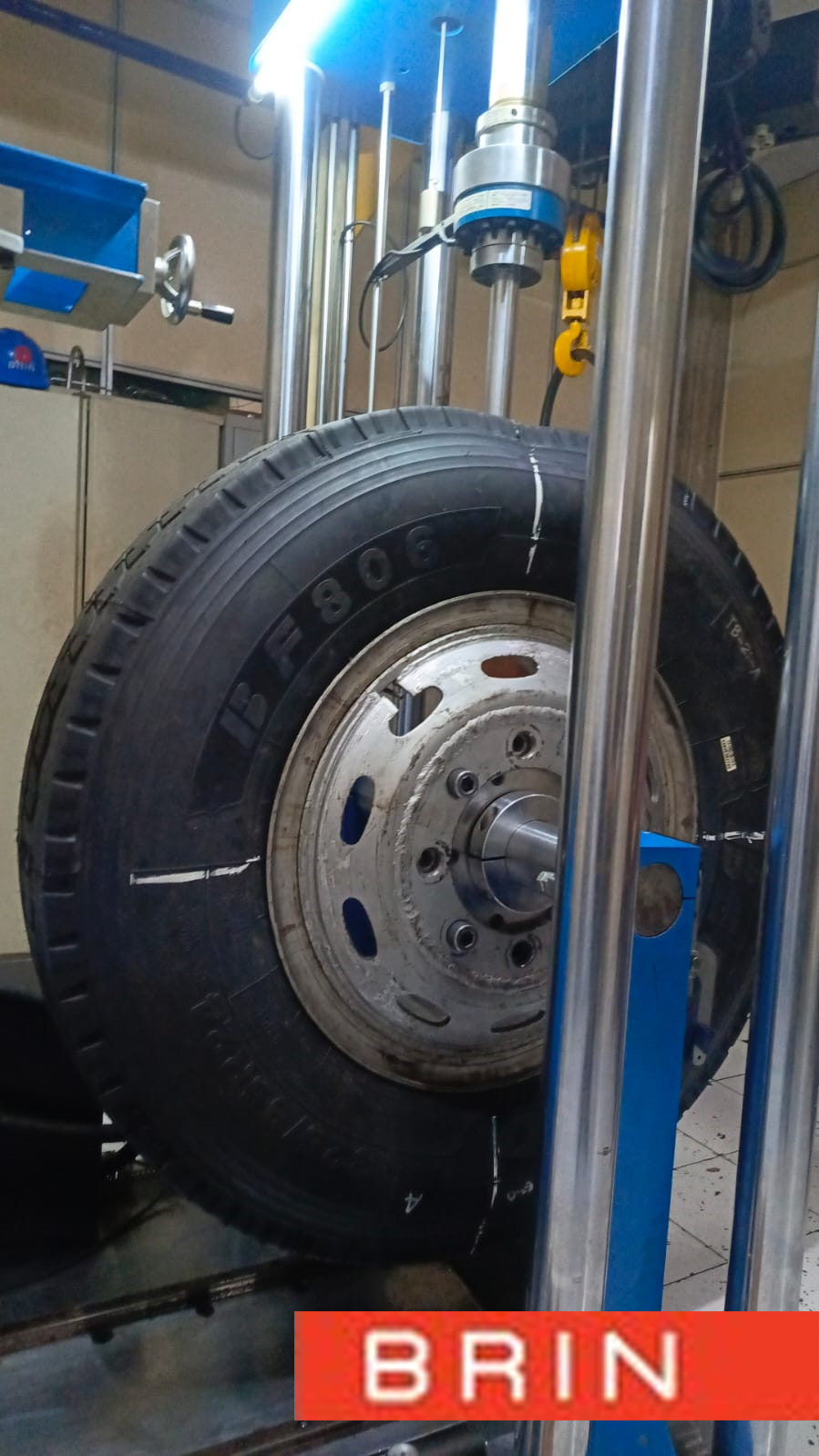 Truck and bus tire testing