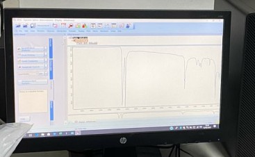 Identifikasi Material Polimer dengan FTIR (ATR)