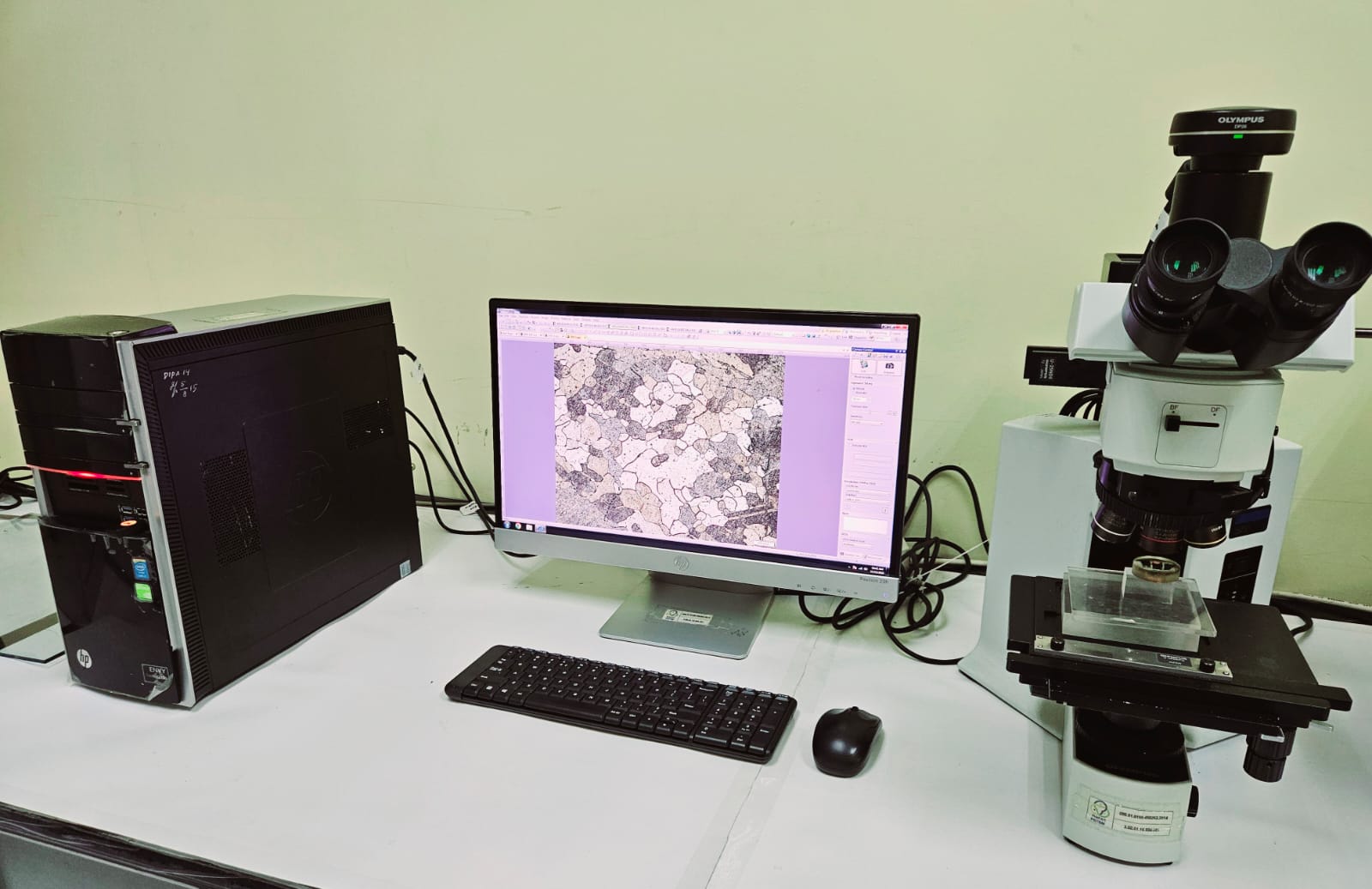 MIKROSKOP OPTIK OLYMPUS BX51: TANPA PREPARASI (Olympus BX51 Optical Microscope: without preparation )