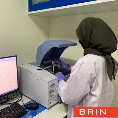 JASA ANALISIS Fouier-Transform Infrared Spectrometer (FTIR)