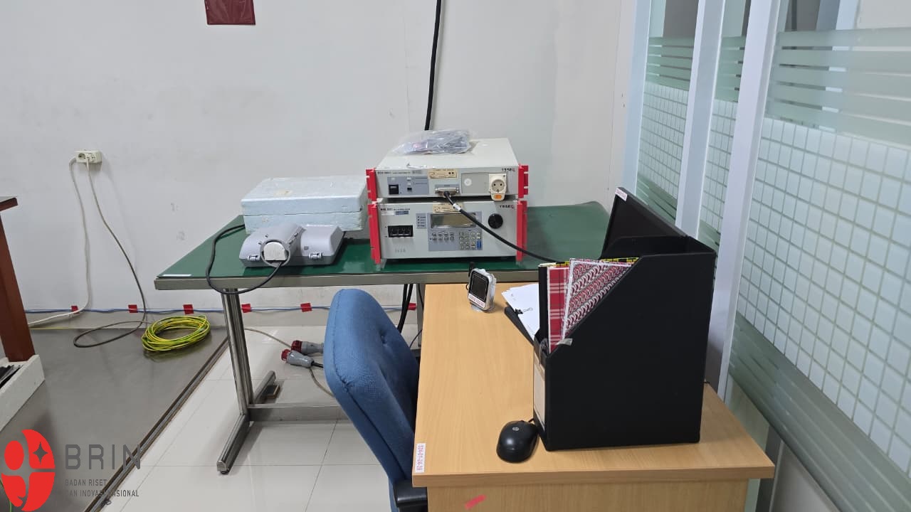 Pengujian EMC - Harmonics, Voltage Fluctuation and Flickers (Pengujian EMC emisi harmonik fluktuasi dan kedipan)