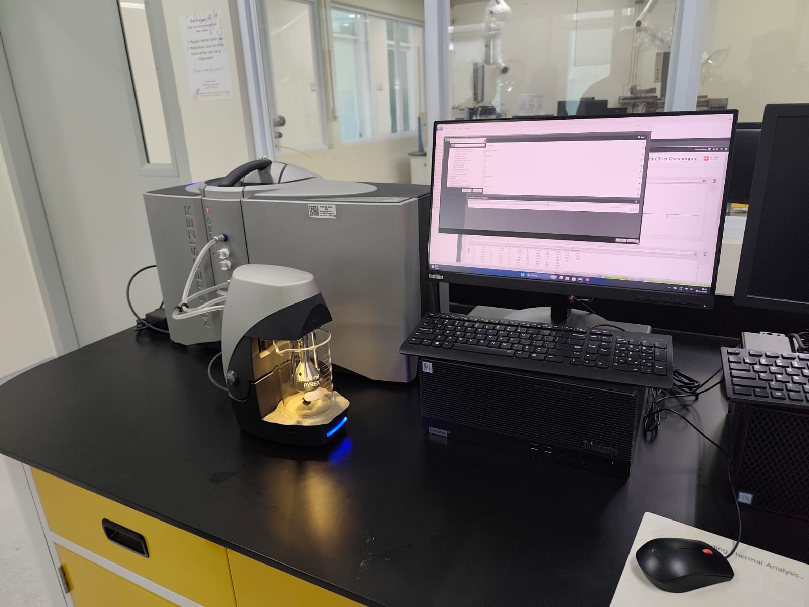 Analisa besar butir sedimen menggunakan Particle Size Analizer (PSA)