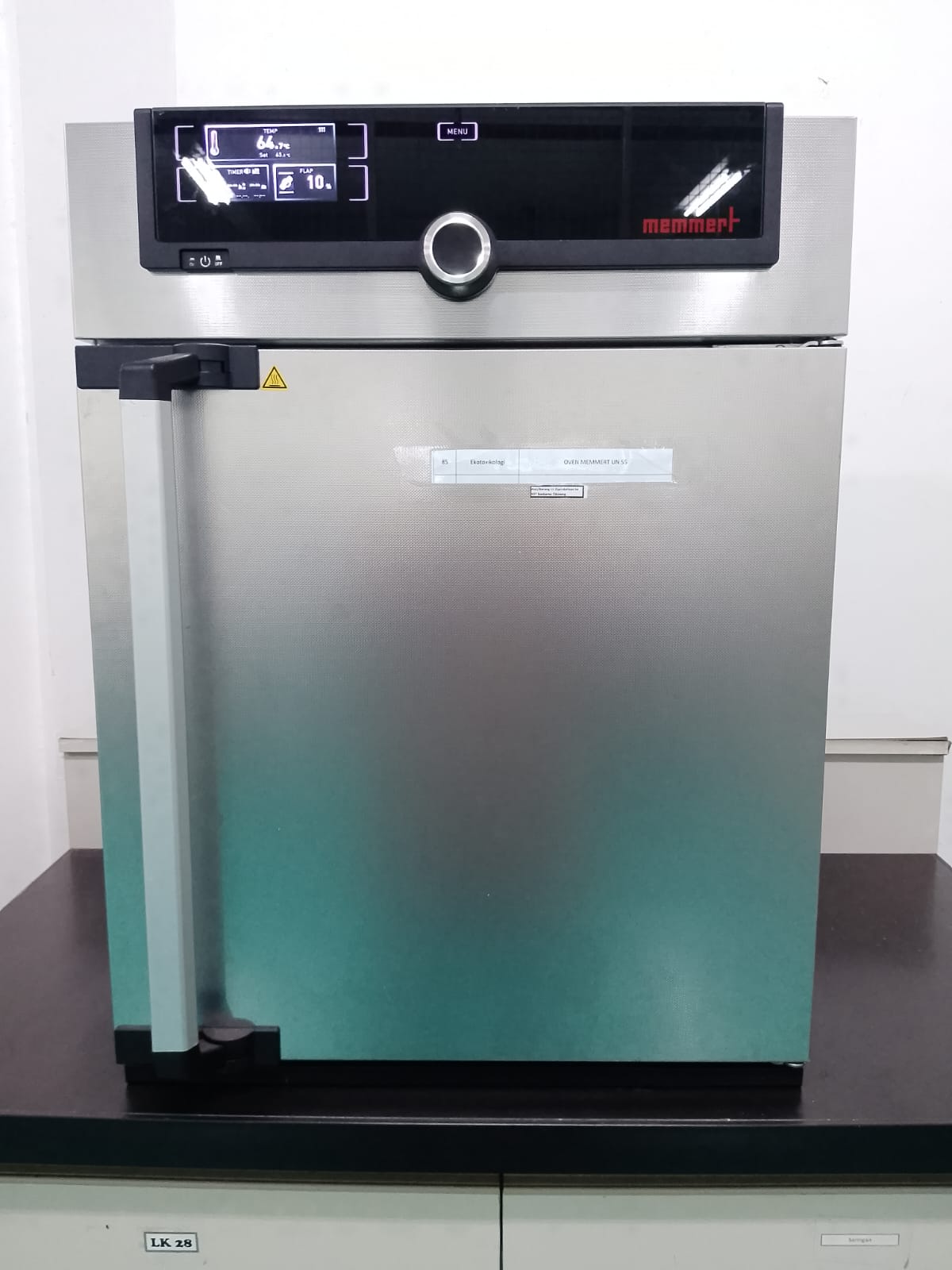 Memmert UN55 Oven Rent