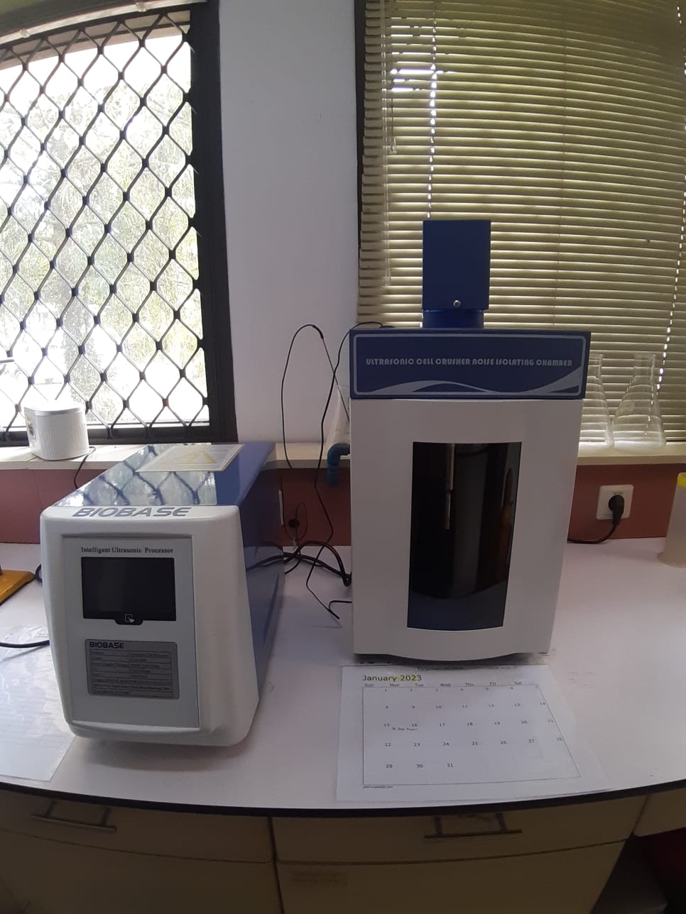 Penggunaan alat Microbial Cell Disruption Ultrasonicator (BIOBASE)