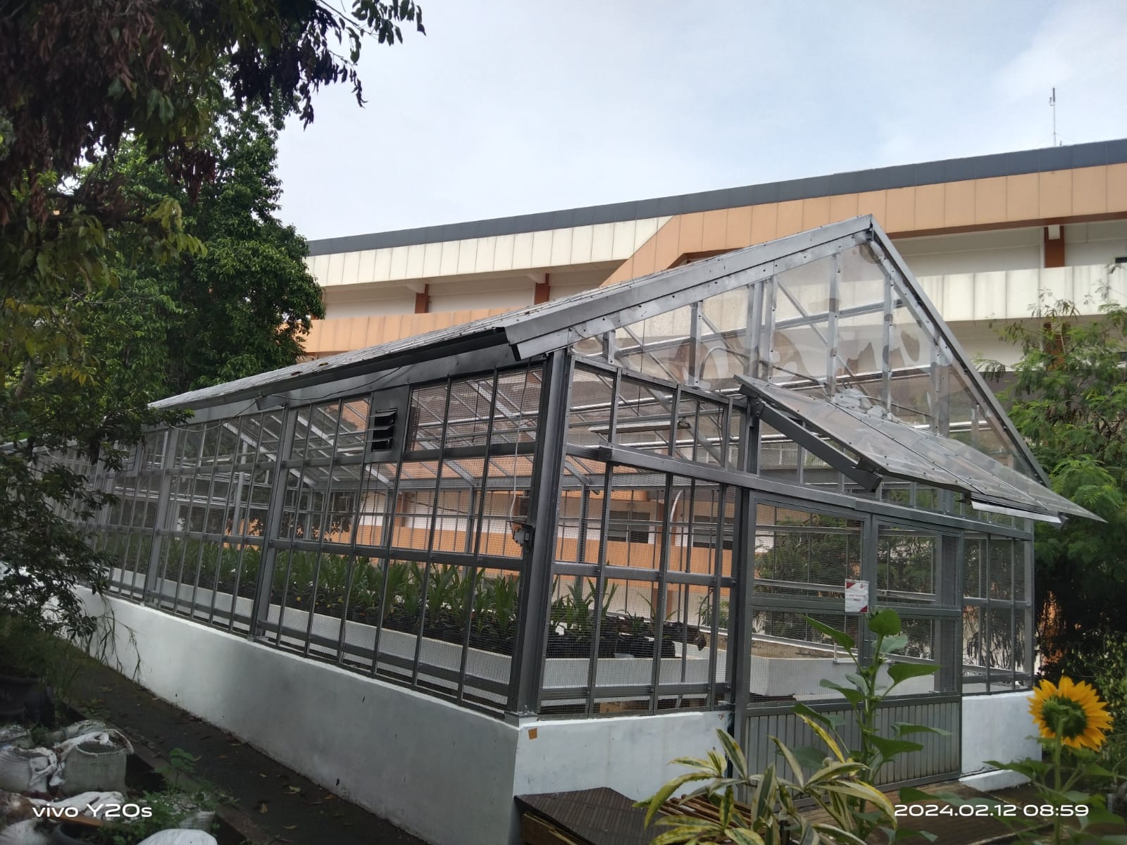 Greenhouse Riset Botani 