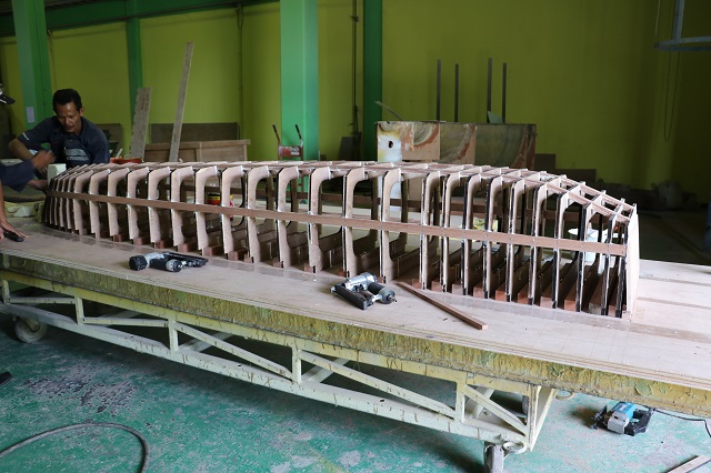 Paket Pembuatan Model kapal dari bahan kayu sampai dengan panjang 4m