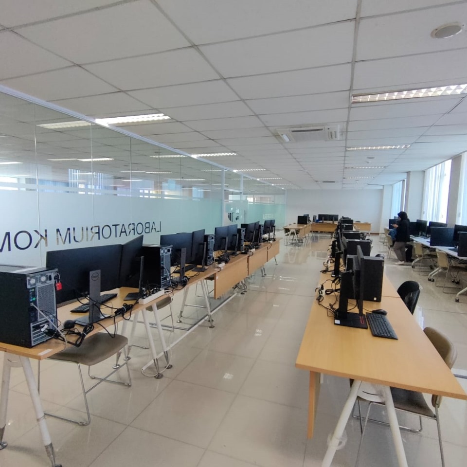 Layanan Peminjaman Workstation di Laboratorium Komputer Serpong