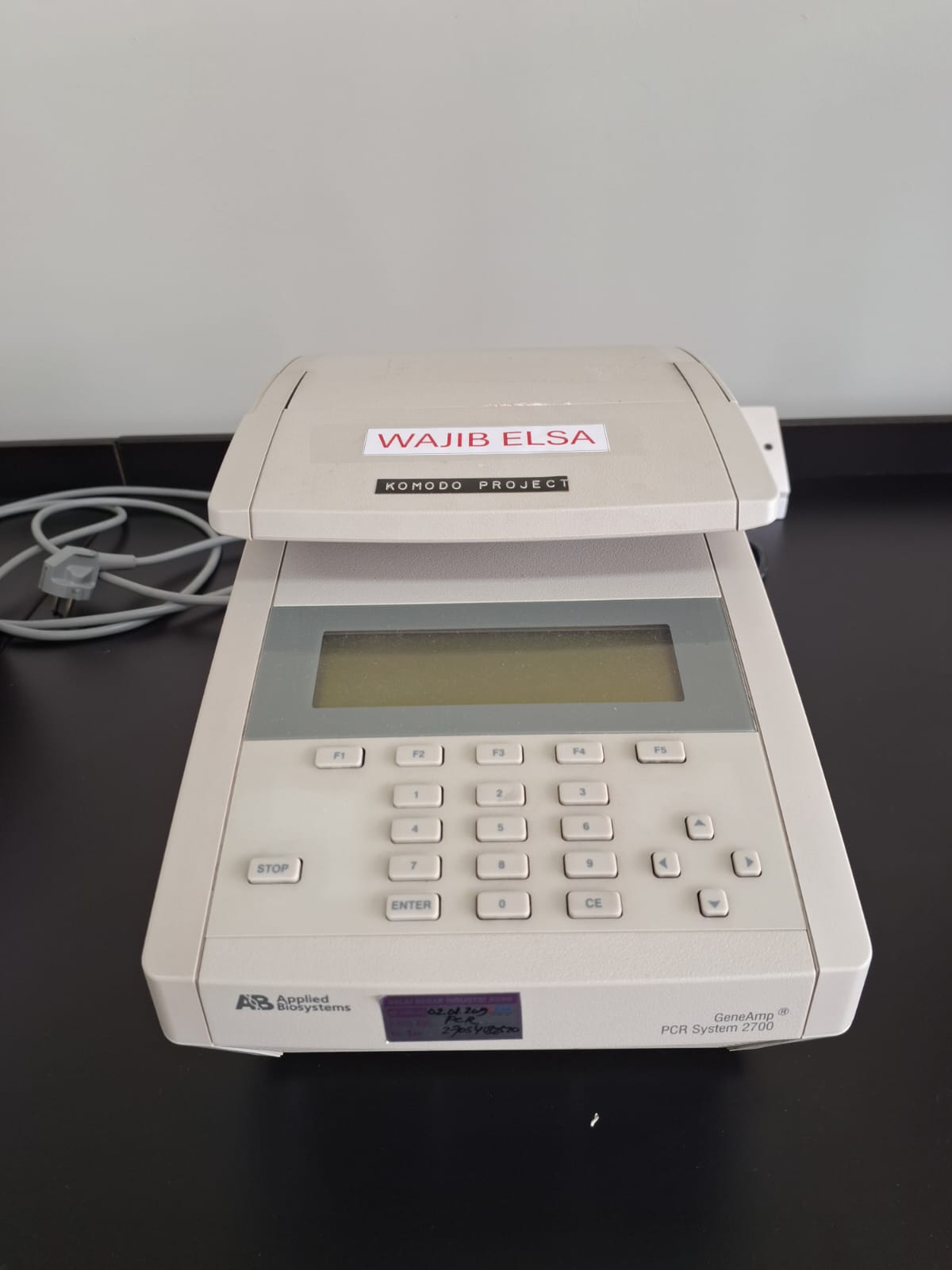 Penggunaan Polymerase Chain Reaction (PCR) Applied Biosystems GeneAmp PCR System 2700