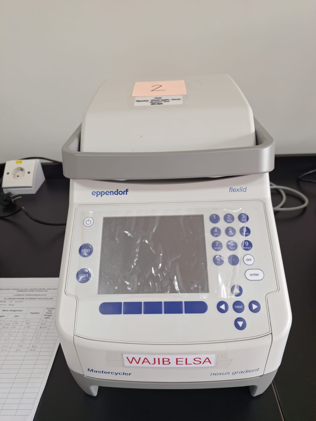 Penggunaan Polymerase Chain Reaction (PCR) Eppendorf MasterCycler Nexus Gradient (2)