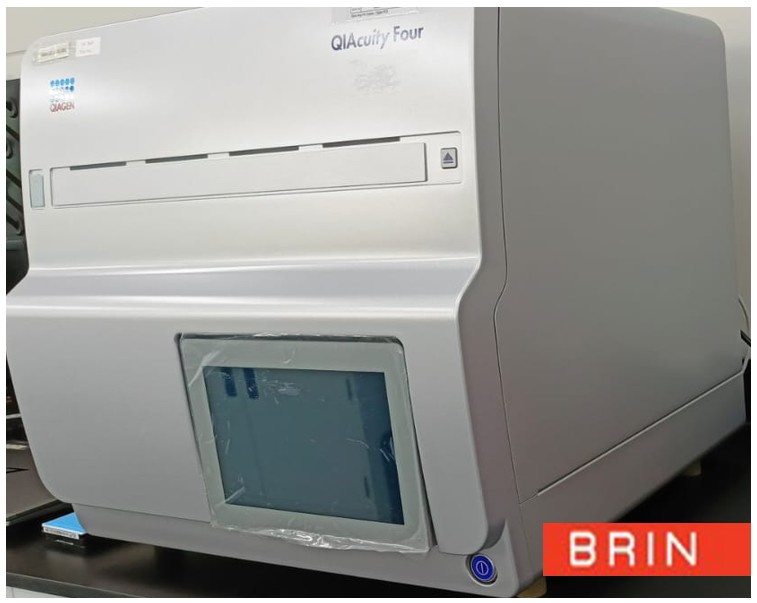 Penggunaan Digital PCR QIAcuity Four - Qiagen 6 (Gedung Genomik)