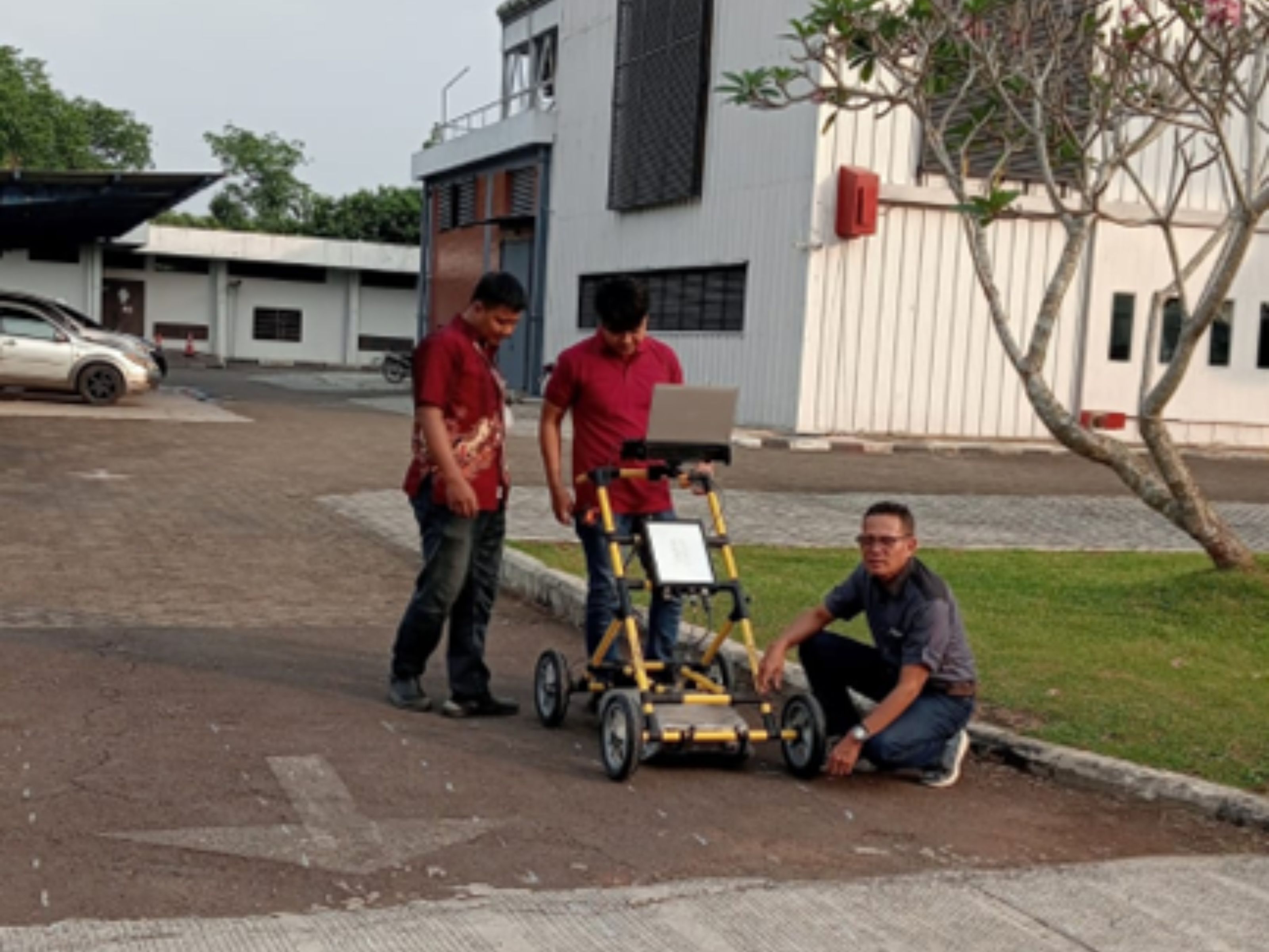 Sewa Alat Ground-penetrating radar (GPR)