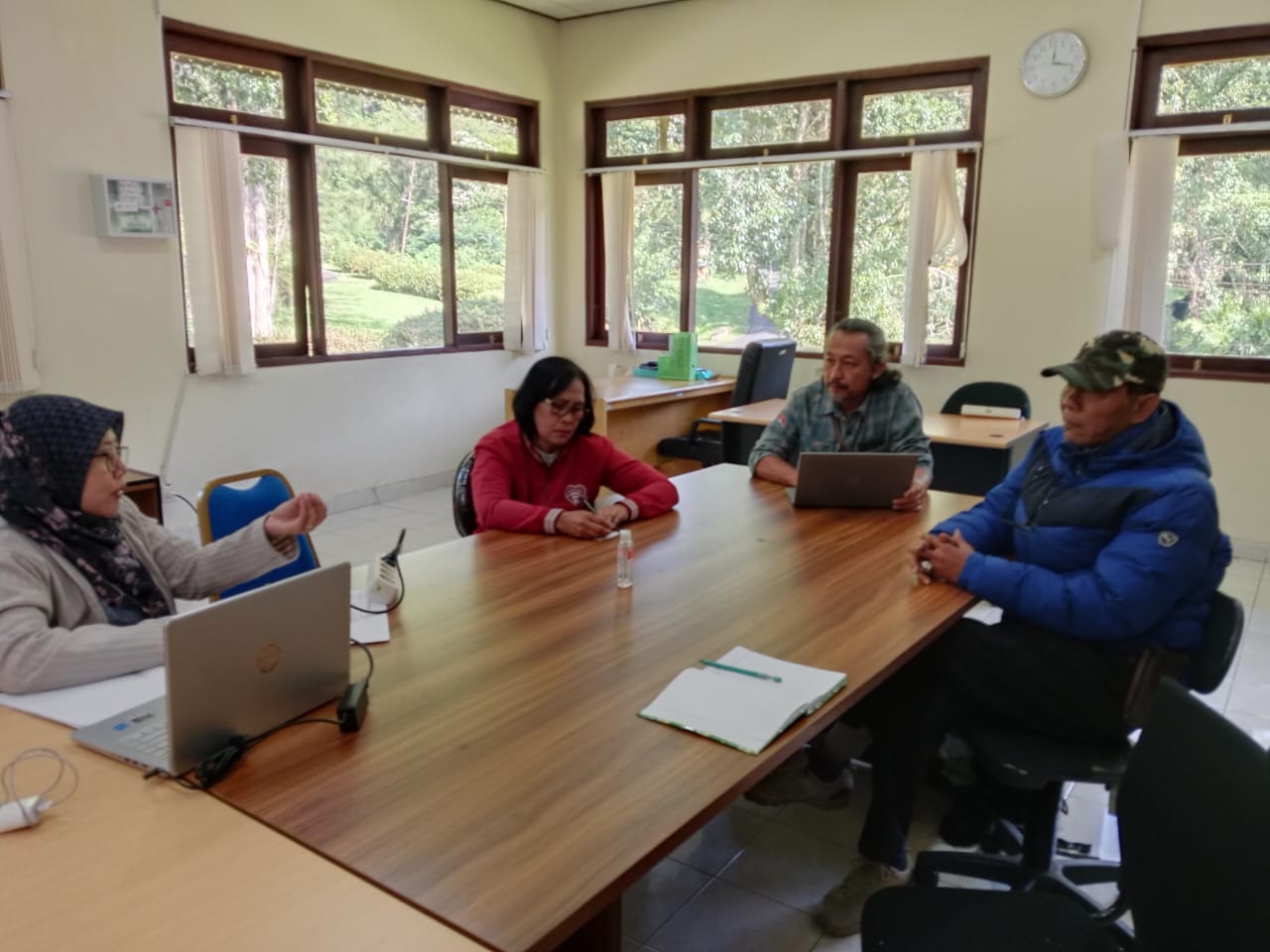 Pembimbingan Tugas Akhir (TA) Mahasiswa di Koleksi Tumbuhan Hidup di KKI Kebun Raya Eka Karya Bali Direktorat Pengelolaan Koleksi Ilmiah
