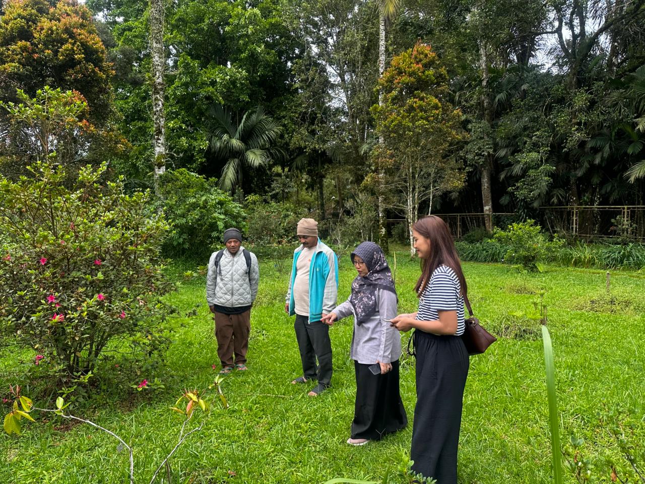 Pembimbingan Tugas Akhir (TA) Mahasiswa di Koleksi Tumbuhan Hidup di KKI Kebun Raya Eka Karya Bali Direktorat Pengelolaan Koleksi Ilmiah