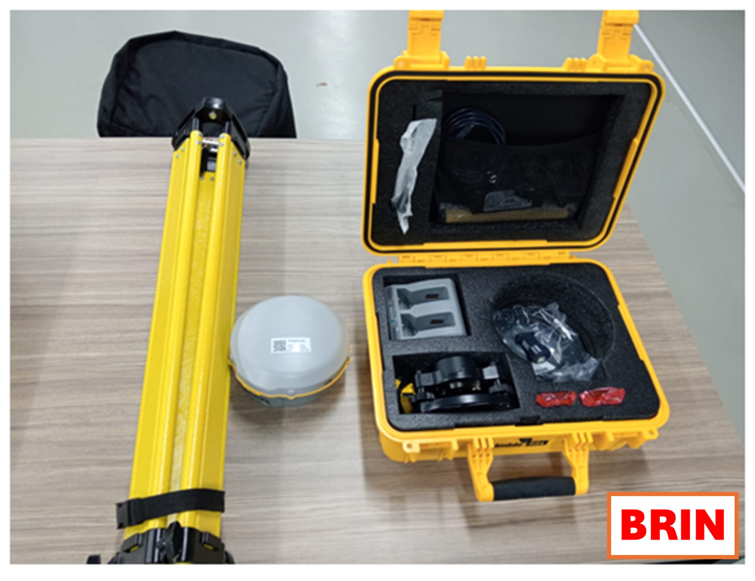 Layanan GPS Geodetik Trimble R8s