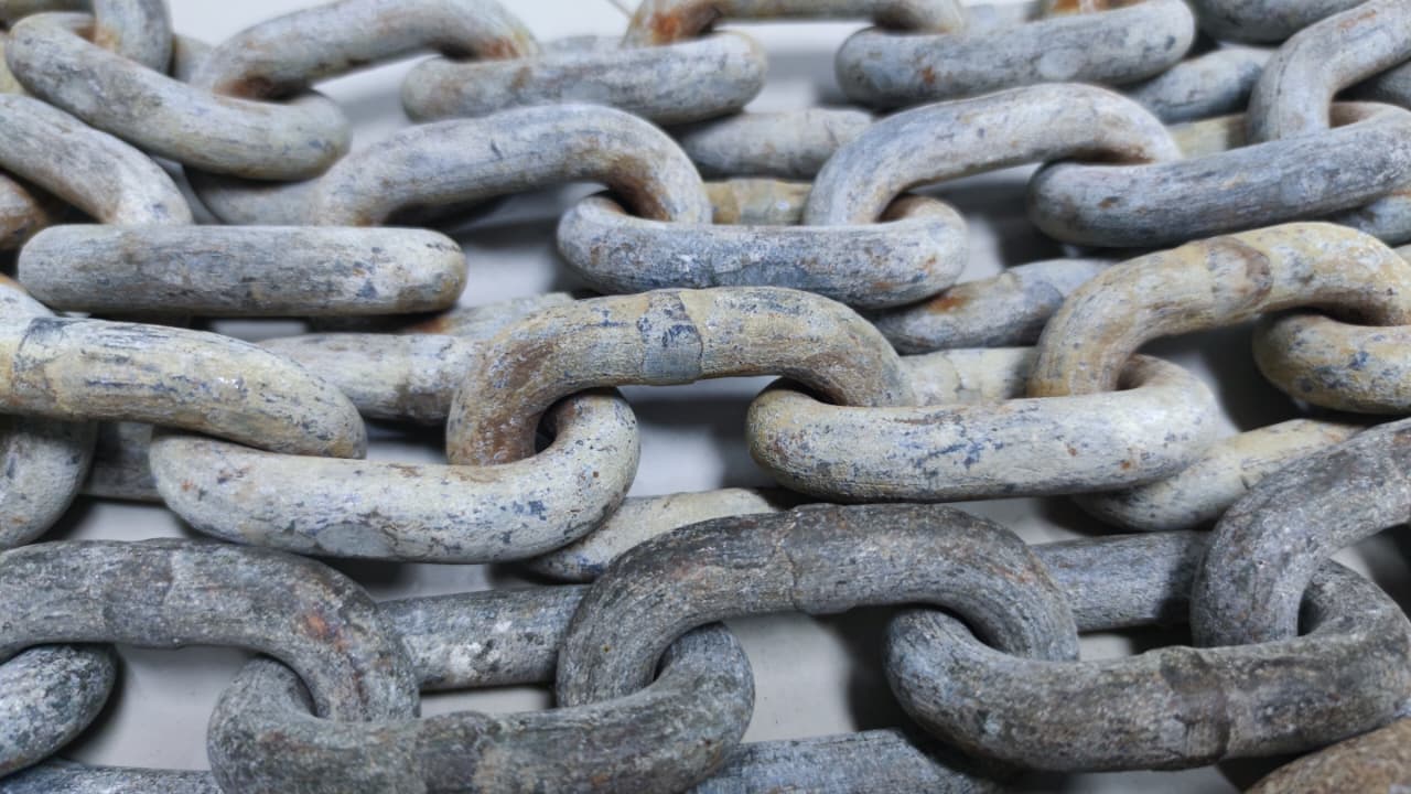 Chain Hanging Gun 1 m